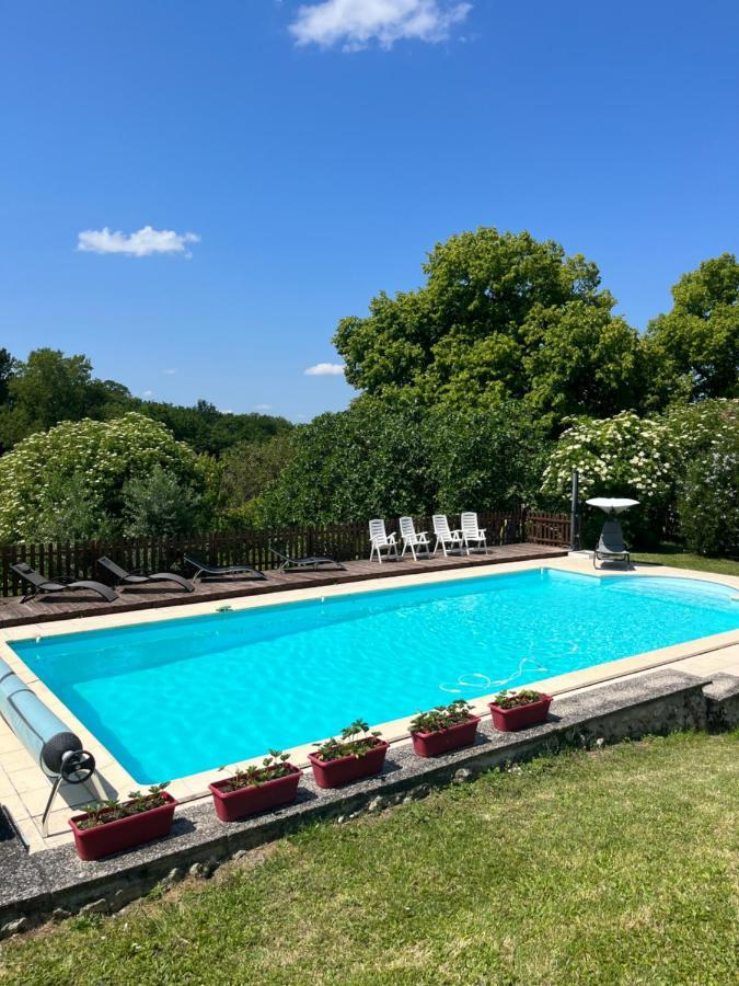 La Colline De Tilleul - Les Deux Puits - Cosy Cottage With Swimming Pool Near Aubeterre Saint-Romain  Luaran gambar